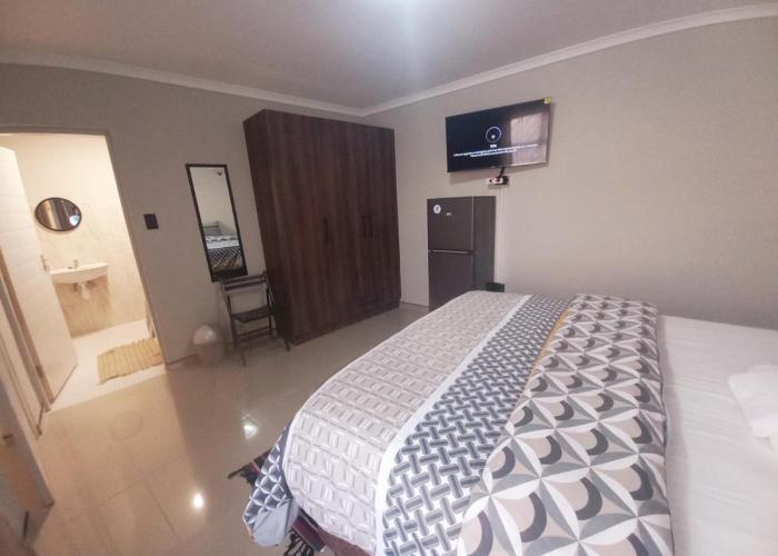 TALITHA'S SELF-CATERING ACCOMMODATION