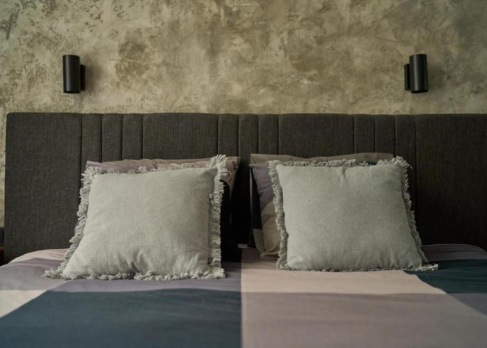 Luxury 2 Bedroom Apartment - Private Garden