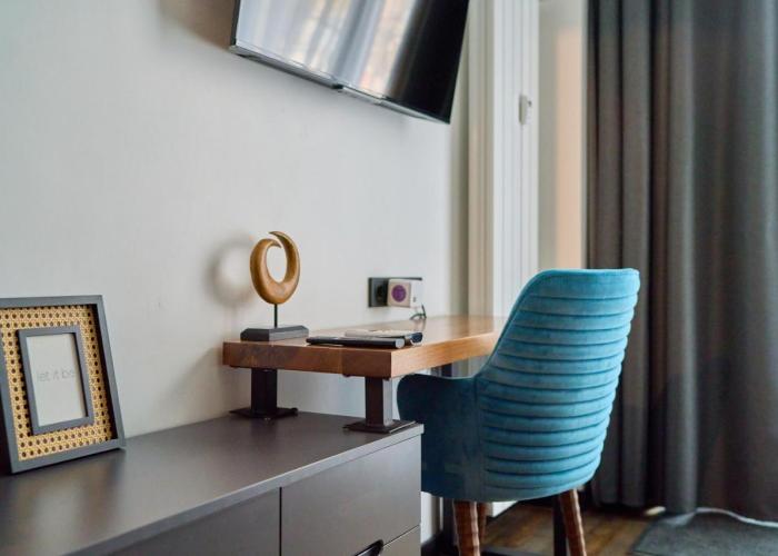 Luxury 2 Bedroom Apartment - Private Garden