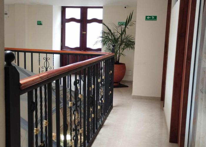 Hotel Colonial House