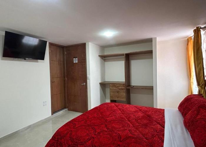 Hotel Colonial House