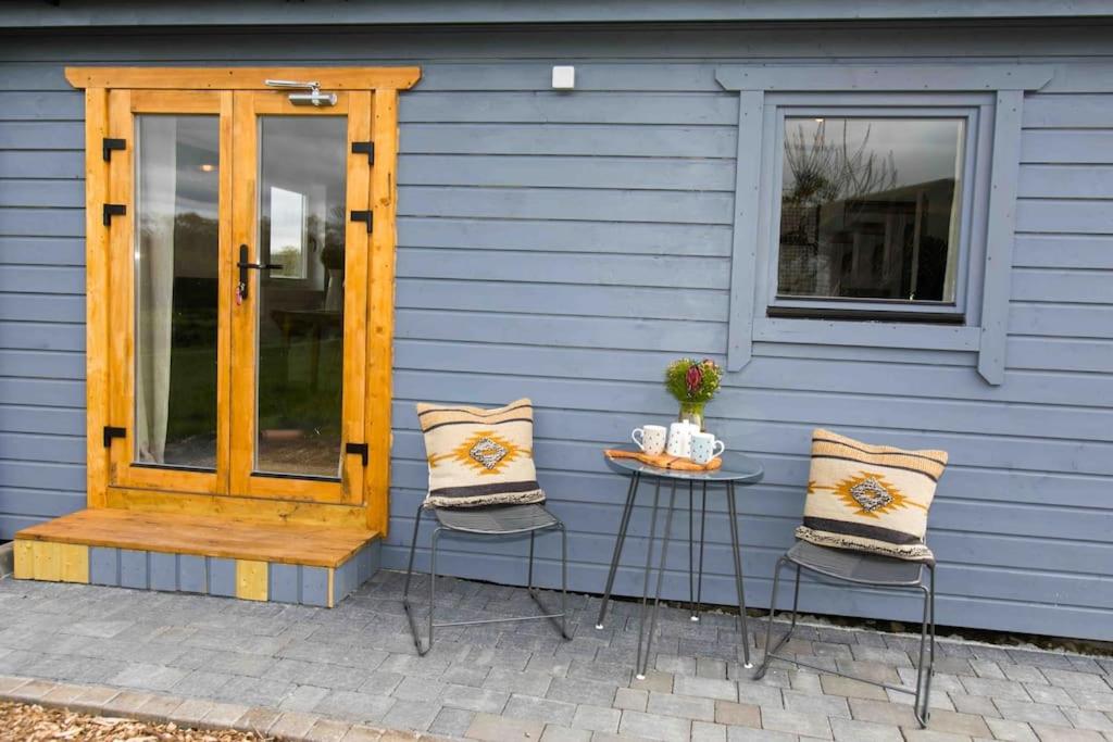 фото The Apiary