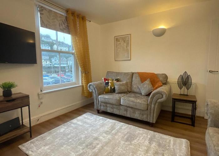 Gregory Flats No. 1, by HomeInspire