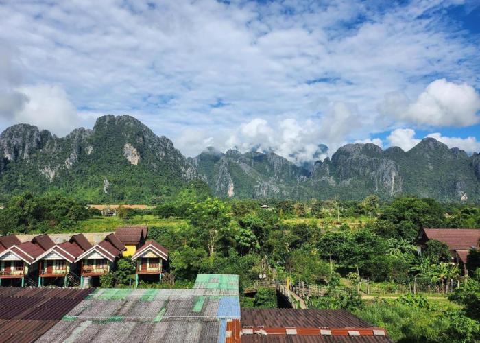 Vang Vieng Sky Mountain View Hotel