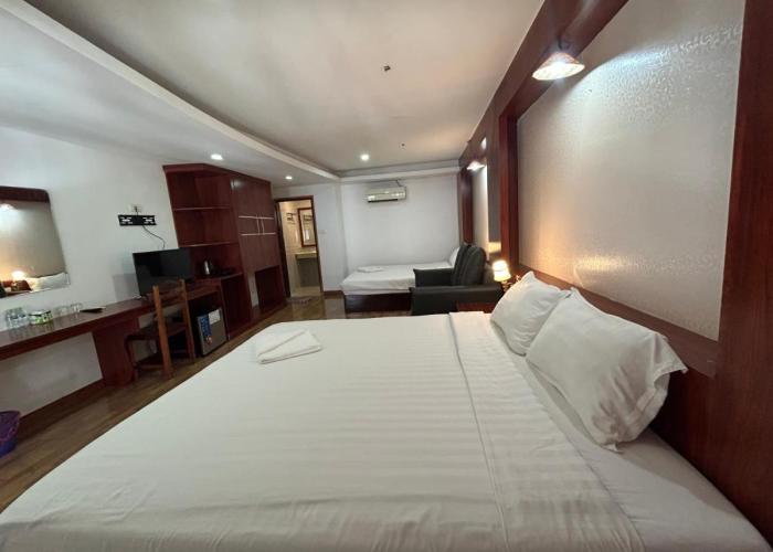 Vang Vieng Sky Mountain View Hotel