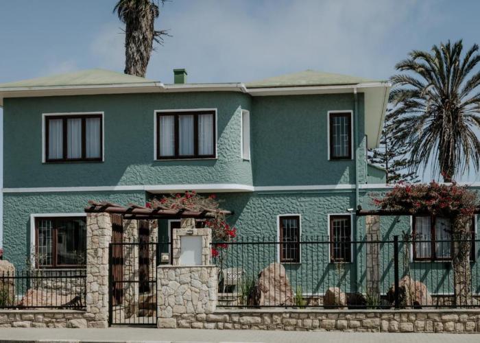 Fritz Manor Bed and Breakfast