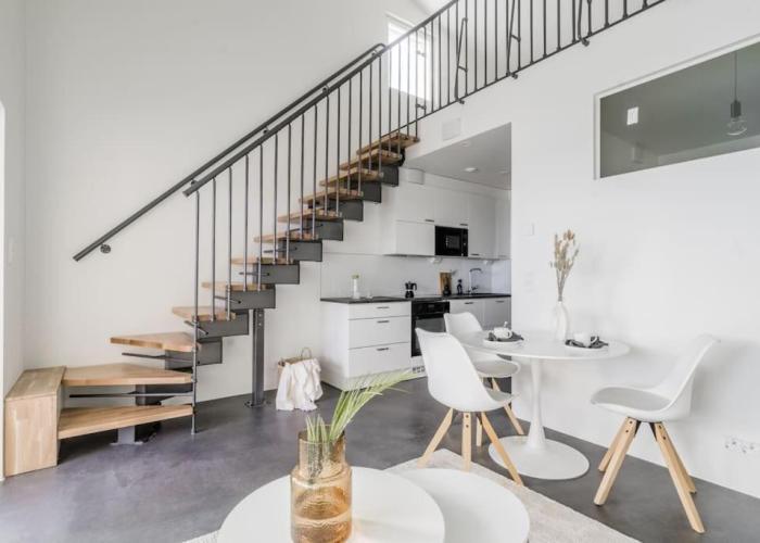 Kotimaailma - Furnished Apartment in Vantaa with key code