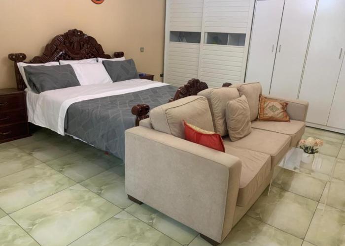 Bed and breakfasts Ayonthoo!