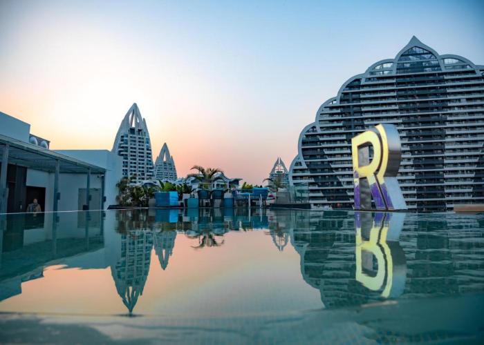 Rongye Hotel - Gaozhuang Xishuangjing Starlight Night Market Branch