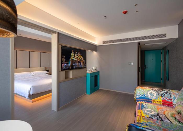 Rongye Hotel - Gaozhuang Xishuangjing Starlight Night Market Branch