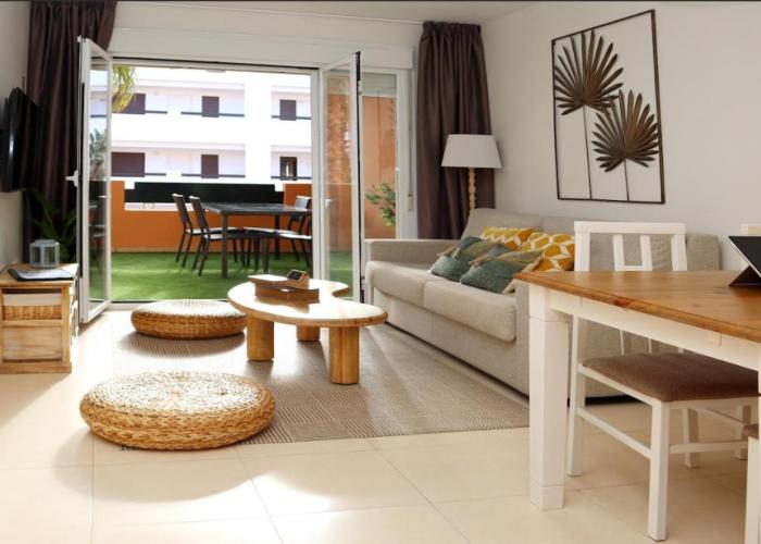 Palami Vera con terraza, WIFI 300mb, piscina y garaje privado