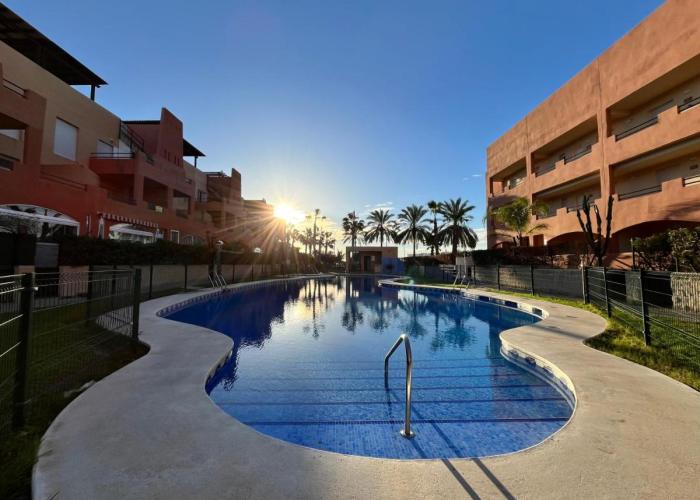 Palami Vera con terraza, WIFI 300mb, piscina y garaje privado