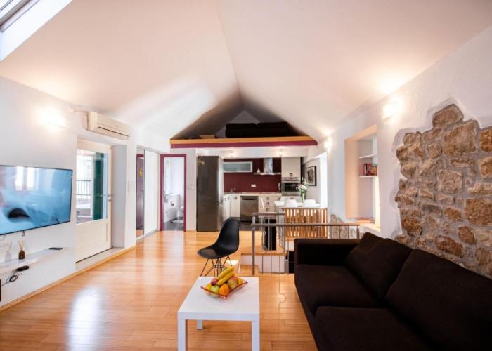 Duplex with terrace in the city centar