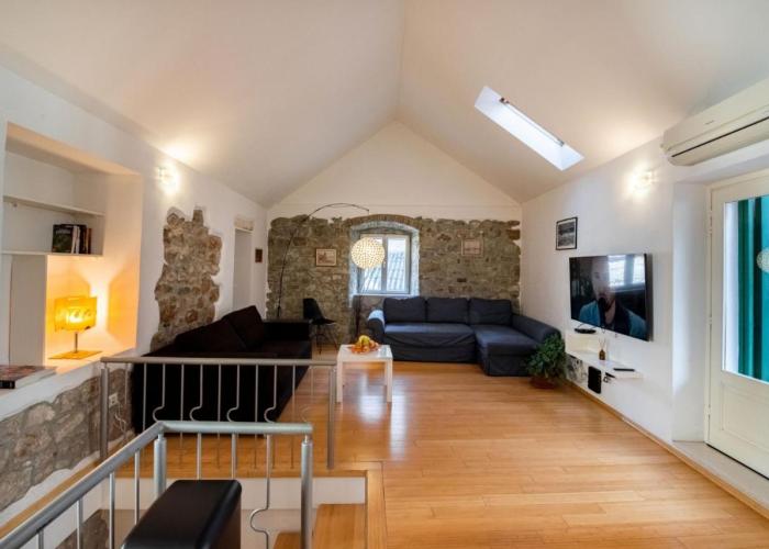 Duplex with terrace in the city centar