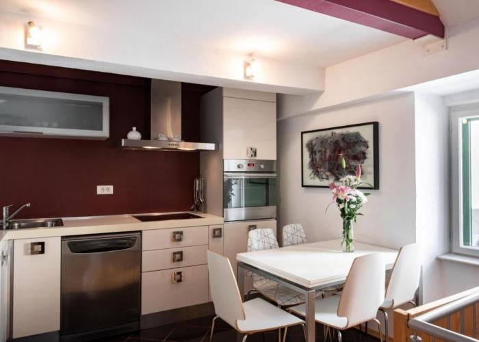 Duplex with terrace in the city centar