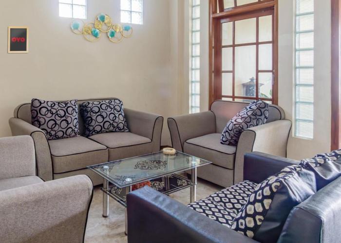 SPOT ON 93755 Siwalanpanji Homestay Syariah