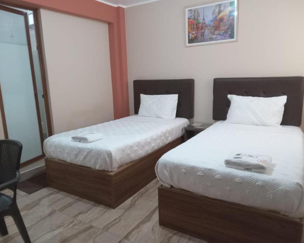 фото CARDOS HOSTAL