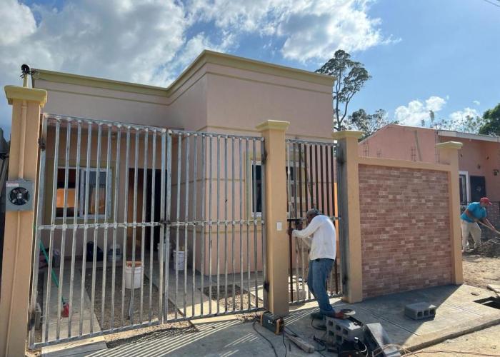 Enjoy this Vacation Home close to the beach!