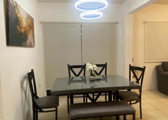 HERMOSA CASA PRIVADA EN FRACC VALLE VERDE, AL SUR DE LA CIUDAD.