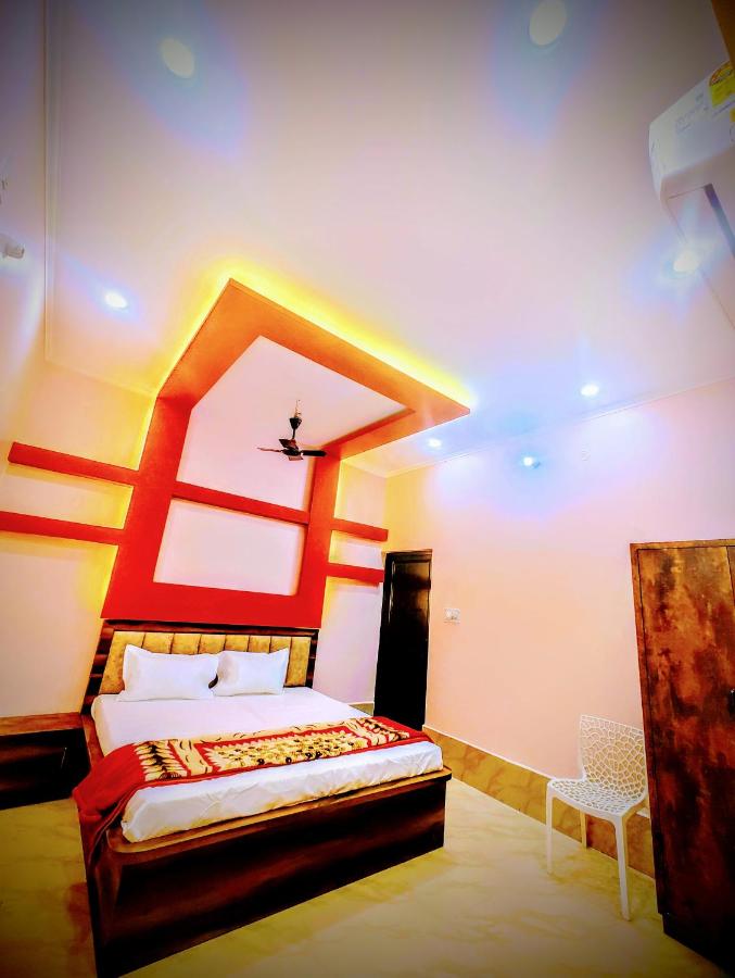 фото BRiJWAS DHAM