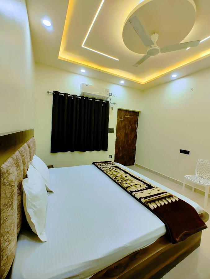 фото BRiJWAS DHAM