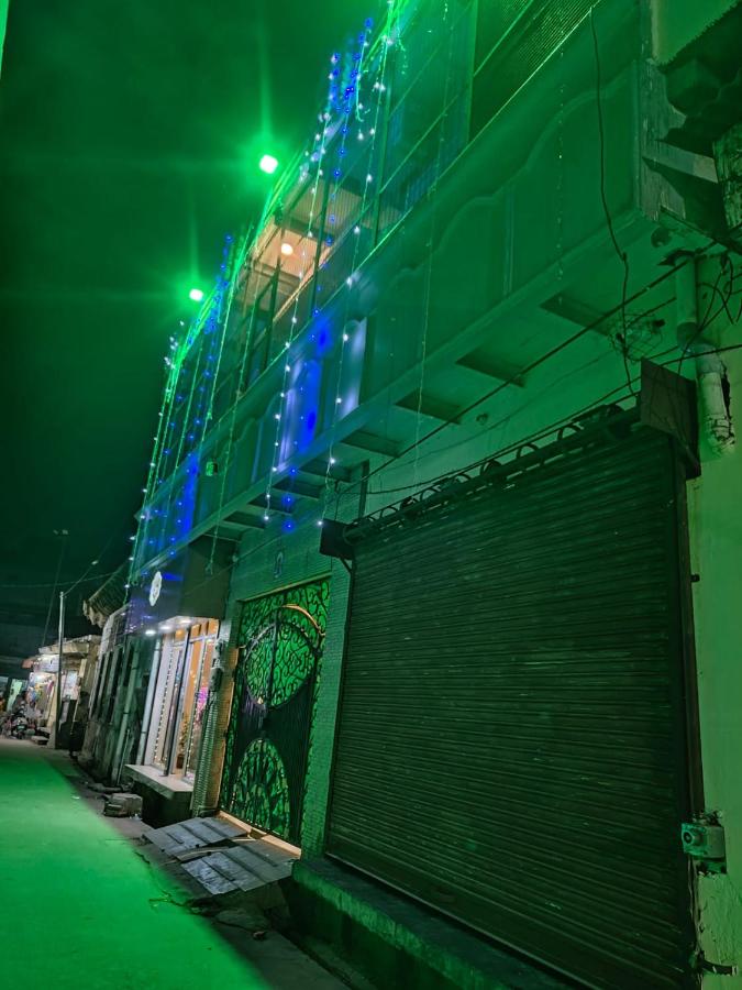 фото BRiJWAS DHAM