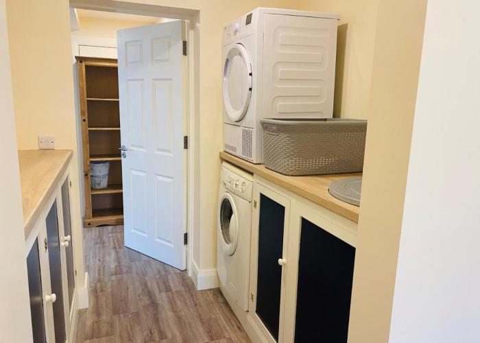 Brand new 2 bedroom home overlooking Kenmare Bay Estuary