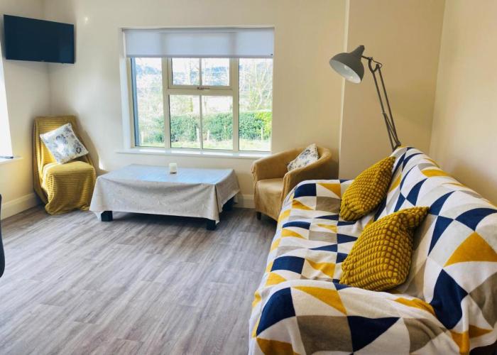 Brand new 2 bedroom home overlooking Kenmare Bay Estuary