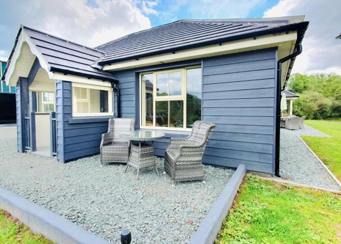Brand new 2 bedroom home overlooking Kenmare Bay Estuary