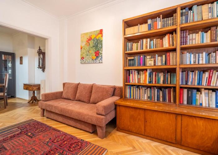 Apartment Opera