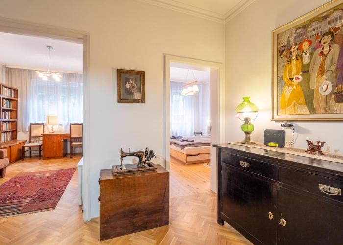 Apartment Opera