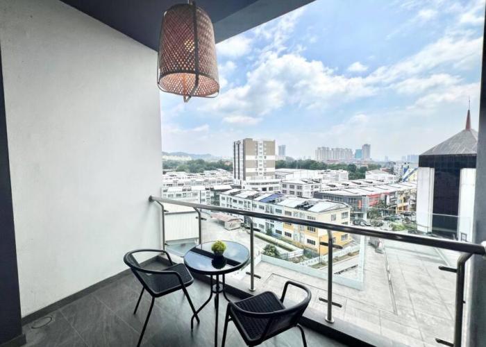 SA 1-10PAX SkyPod Puchong 2Room IOI Mall LRT WiFi