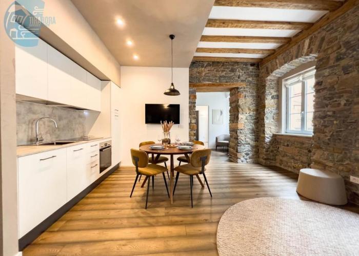 San Nicolò 14 Tirabora Short Rent