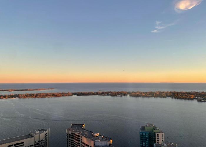 Presidential Suite Heart of Downtown with Stunning View
