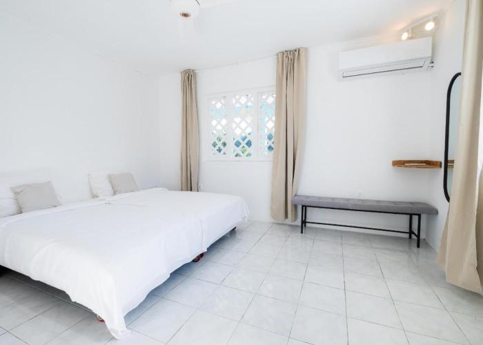 10 persoons Villa Zwembad, Fitness, Strand 7 min