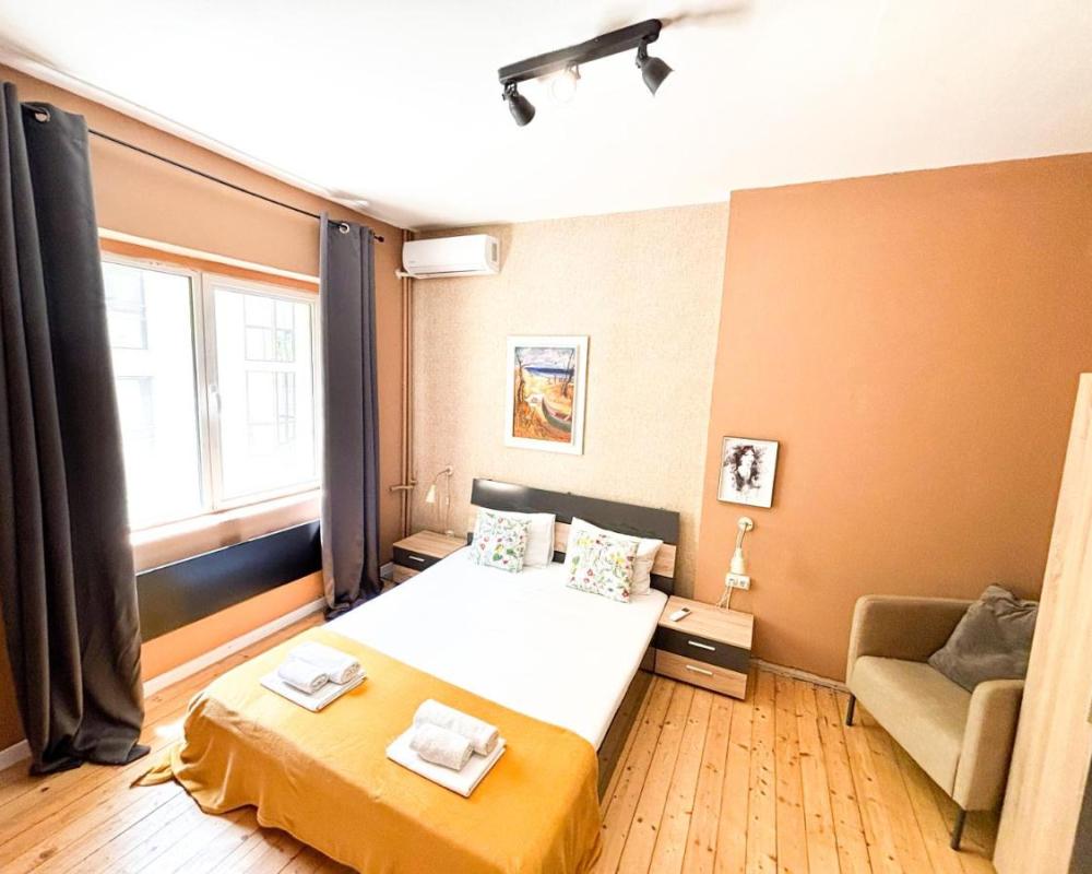 фото 2BDR Flat in Centre Sofia (NDK)