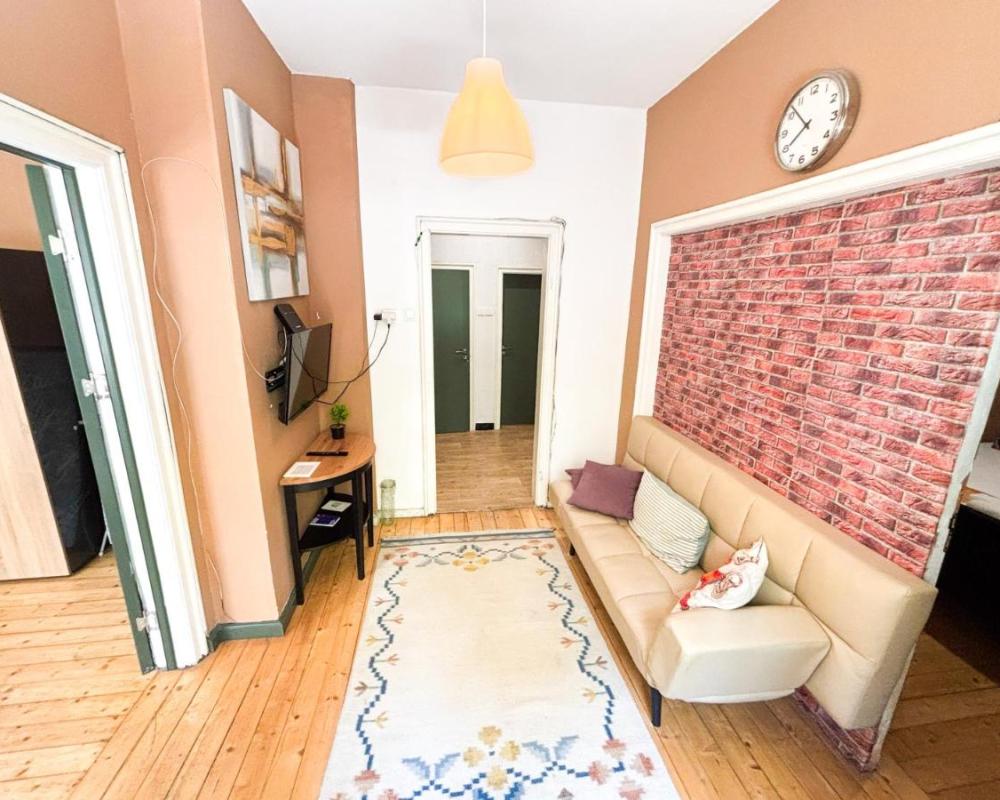 фото 2BDR Flat in Centre Sofia (NDK)