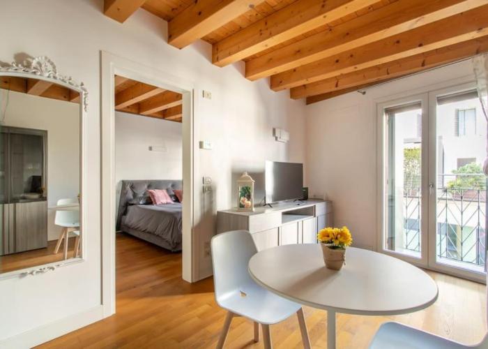 Maison Latino 7 by Welc(h)ome