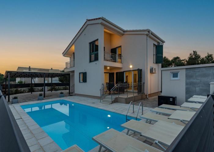 Villa Kristina ZadarVillas