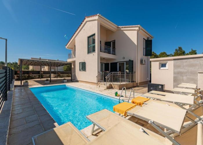 Villa Kristina ZadarVillas