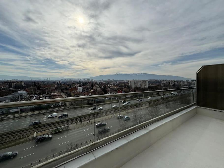 фото Panoramic view near Sofia Airport