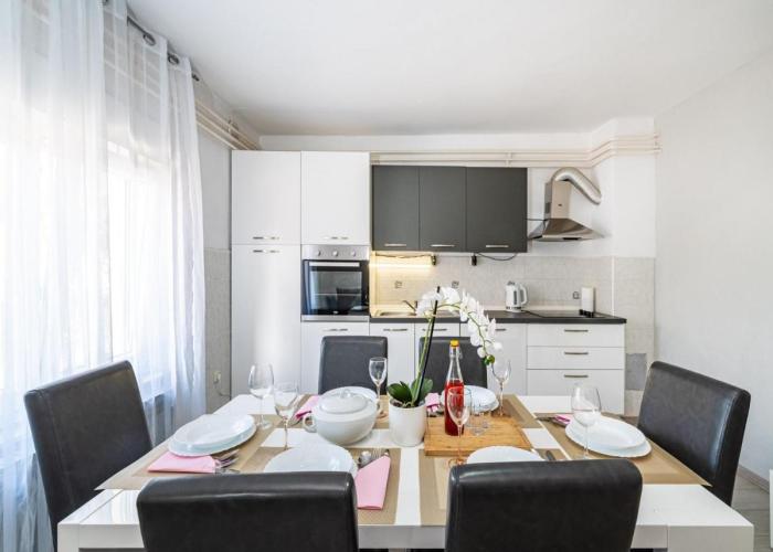 Holiday Home Villa Vesna Lux