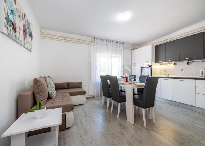 Holiday Home Villa Vesna Lux