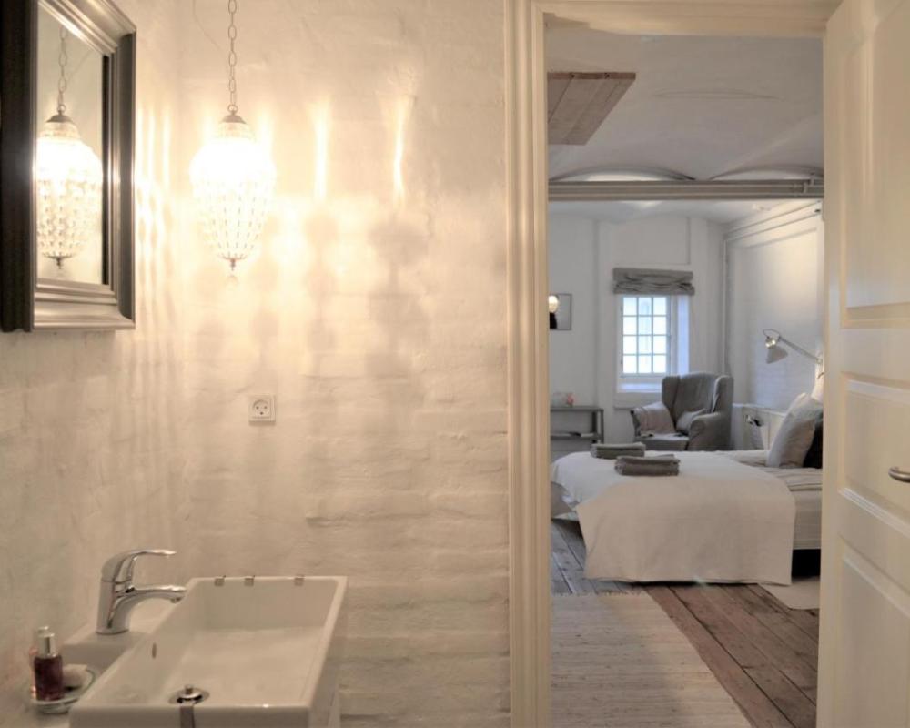 фото Store Ejlstrup Bed & Breakfast