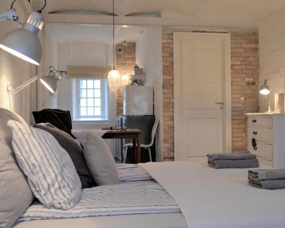 фото Store Ejlstrup Bed & Breakfast