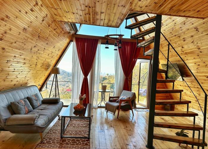 Wayside Cottage Livia