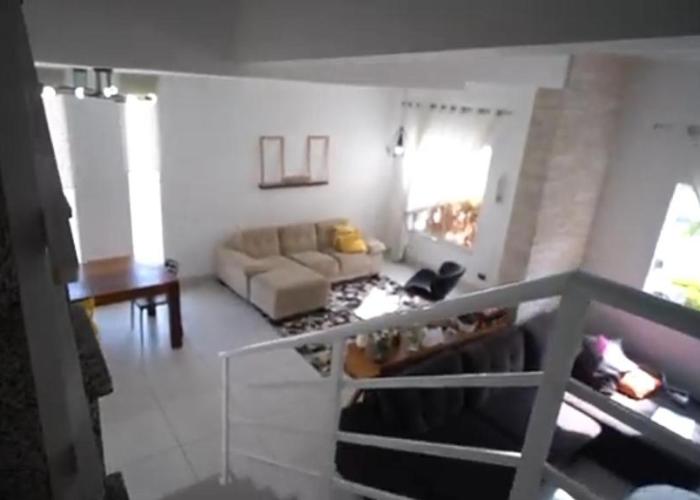 Quarto Privativo em Casa Linda