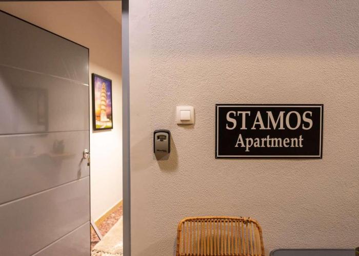 STAMOS Apartment airport