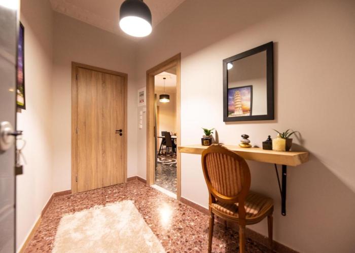 STAMOS Apartment airport