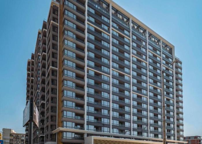 Luxury 2 BDRM Getaway and Free Parking